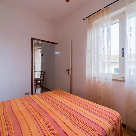 Campo Al Pero - Goelba Casa Leonardi
