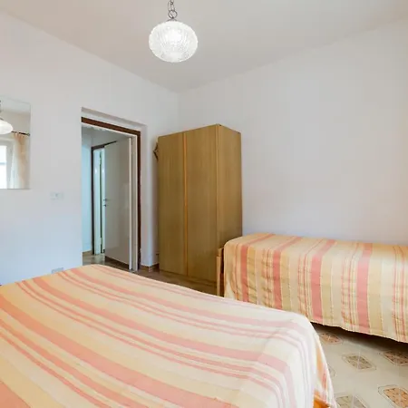 Campo Al Pero - Goelba Apartment *
