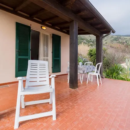 Campo Al Pero - Goelba Casa Leonardi