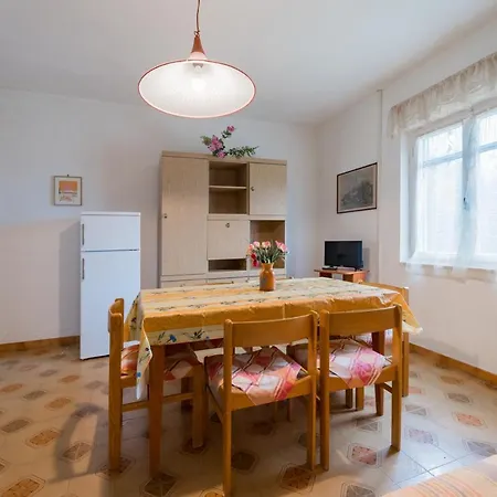 Campo Al Pero - Goelba * Casa Leonardi