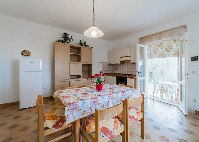 Campo Al Pero - Goelba Casa Leonardi