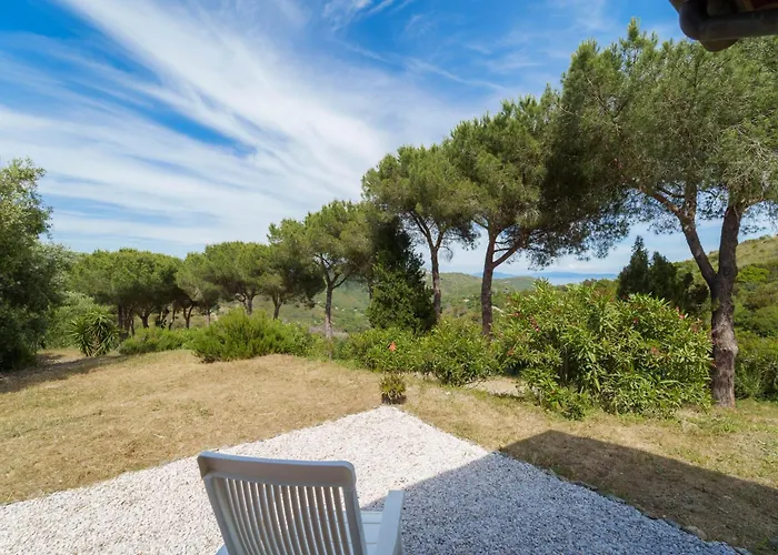 Campo Al Pero - Goelba Casa Leonardi